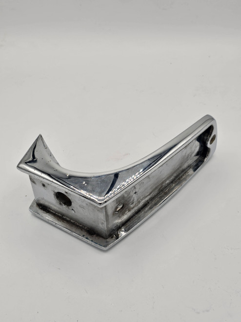 70-71 Rear Reflector Base, Right