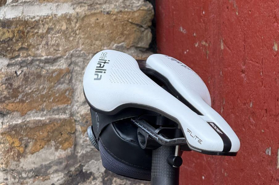 White Bike Saddle Flite Boost Kit Carbonio Superflow