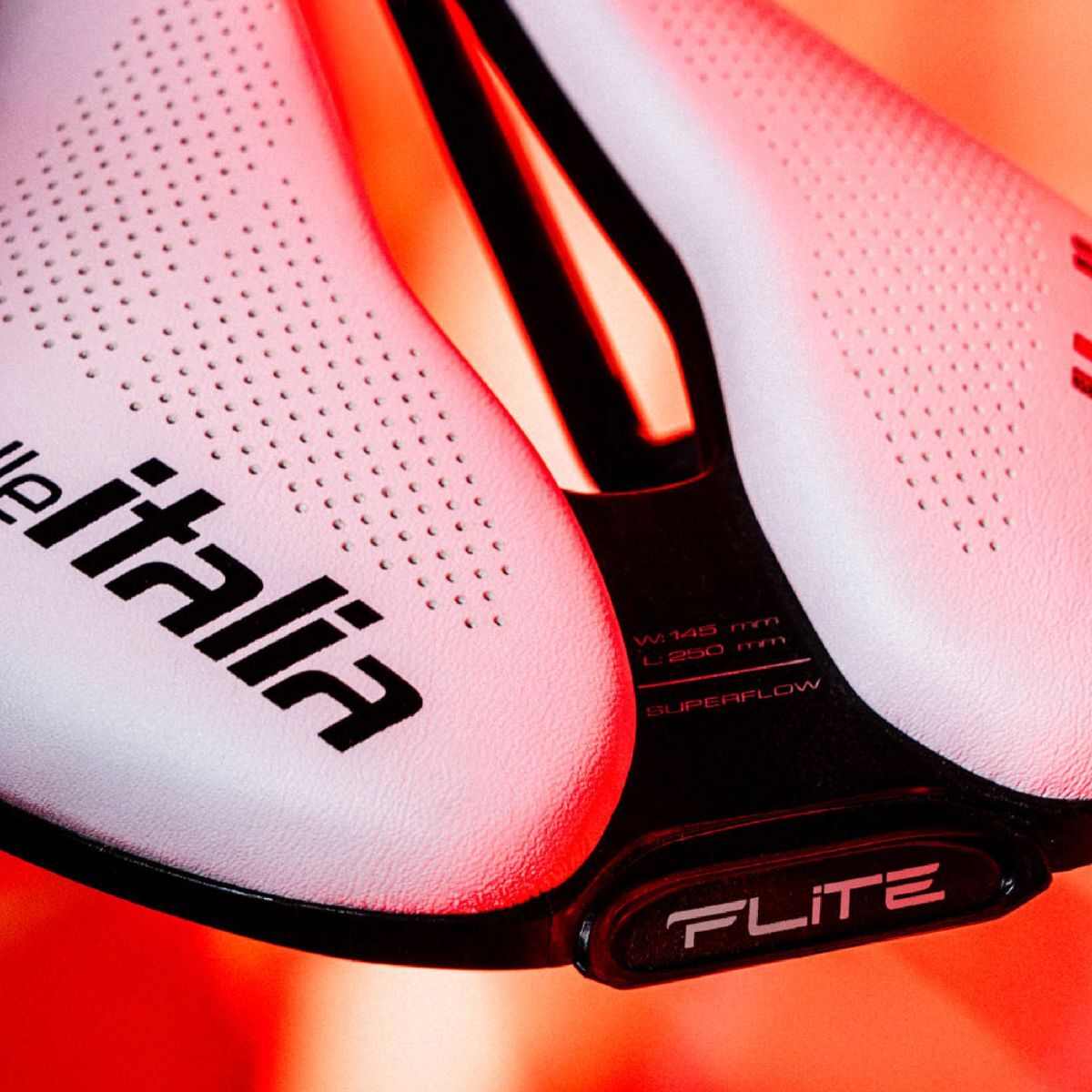 White Bike Saddle Flite Boost Kit Carbonio Superflow