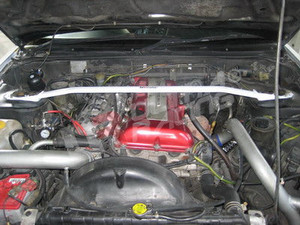 Ultra Racing Nissan 200SX S13 Front Strut Brace Ultra Racing Nissan 200SX S13 Front Strut Brace