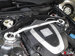 Ultra Racing Mercedes S Class (W221) Front Strut Brace Ultra Racing Mercedes S Class (W221) Front Strut Brace