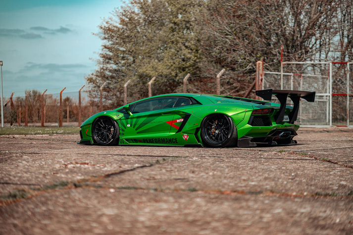 LB Lamborghini Aventador Complete Body Kit Type 2 (FRP) (LB02-13) LB Lamborghini Aventador Complete Body Kit Type 2 (FRP) (LB02-13)