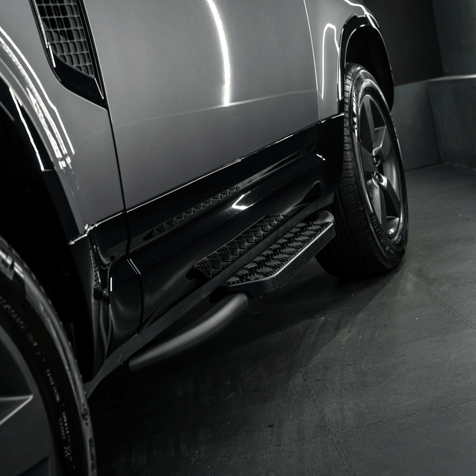 Land Rover Defender 90 (L663) 2020+ Black Chequered Side Steps Land Rover Defender 90 (L663) 2020+ Black Chequered Side Steps