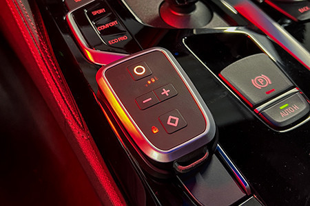 DTE Systems PedalBox Pro (WIRELESS) - Throttle Tuning & Anti-Theft Device - Gas Pedal Tuning DTE Systems PedalBox Pro (WIRELESS) - Throttle Tuning & Anti-Theft Device - Gas Pedal Tuning