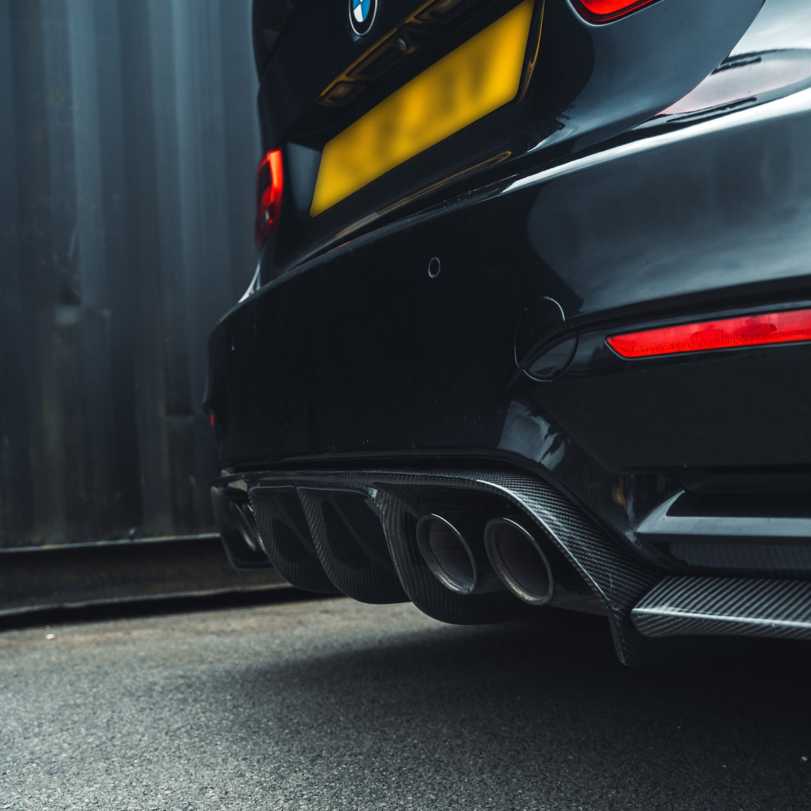 CT Carbon BMW M3 / M4 (f80 / F82 / F83) Carbon Fibre Diffuser - V Style CT Carbon BMW M3 / M4 (f80 / F82 / F83) Carbon Fibre Diffuser - V Style