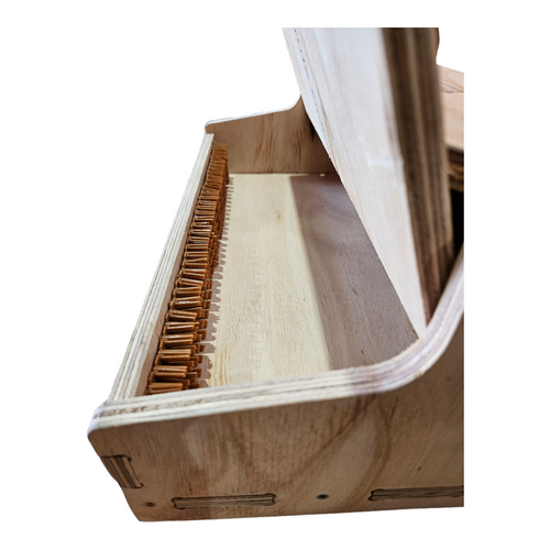 Flat Pack Roll Away Nest Box for Chickens