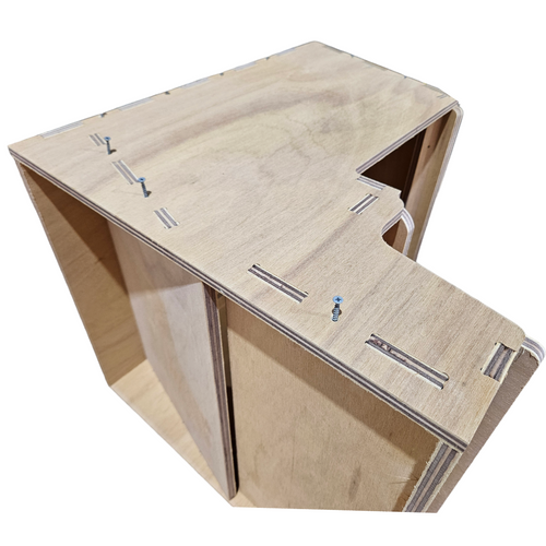 Flat Pack Roll Away Nest Box for Chickens