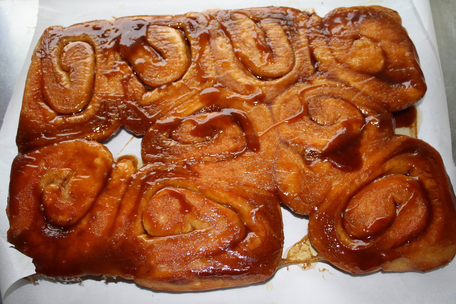 cinnamon-rolls.jpg