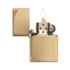 Zippo Vintage High Polish Brass (270) in use