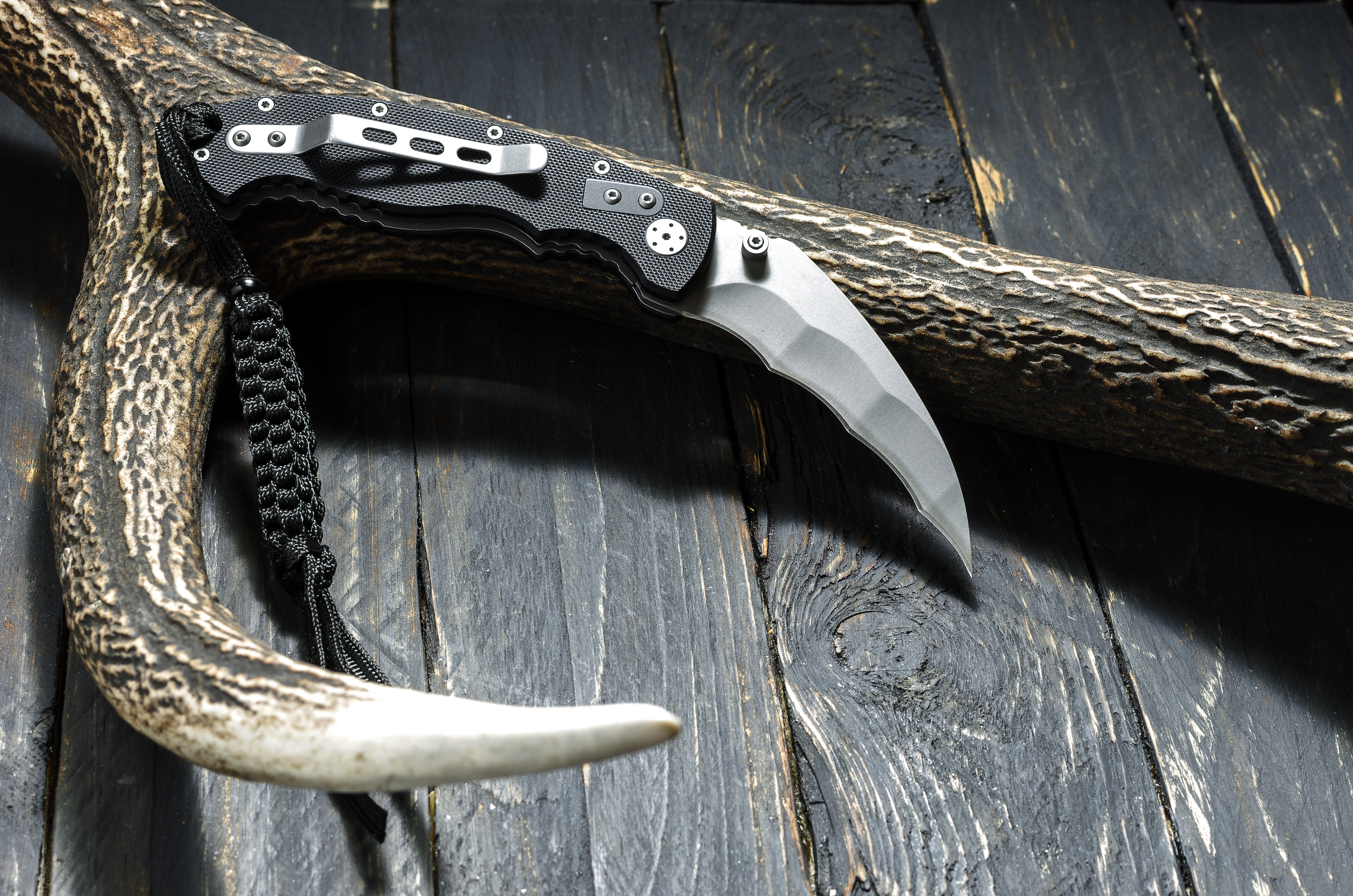 The Drop: WE Knife Co. Envisage Karambit Knife