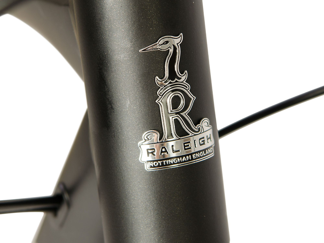 raleigh strada 2021