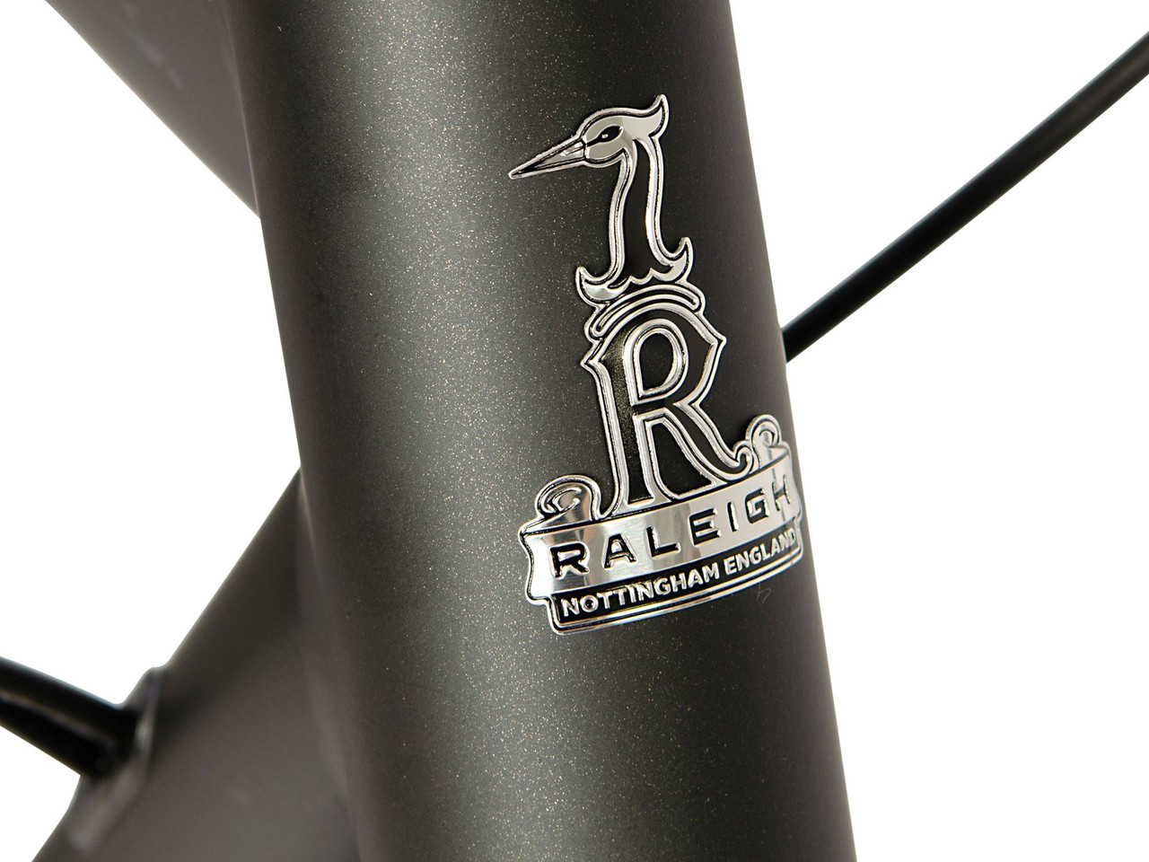 raleigh strada 2021