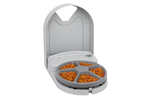 PetSafe® 5-Meal Pet Feeder Open