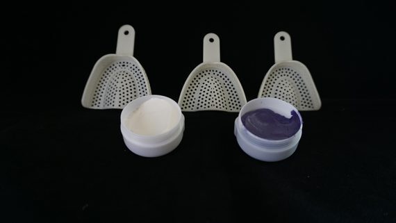 Upper impression trays and putty