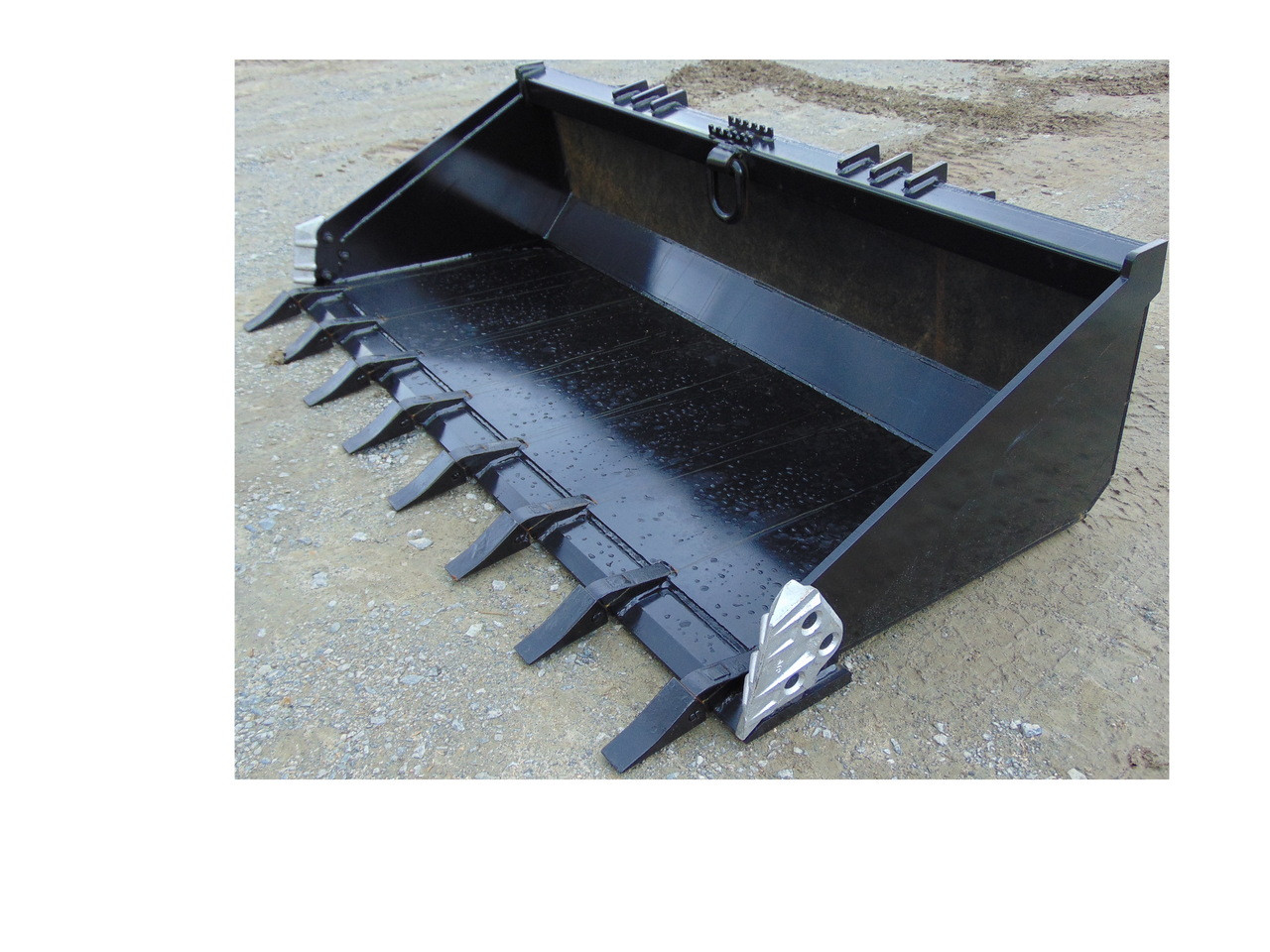 84" Low Profile HD Tooth Bucket