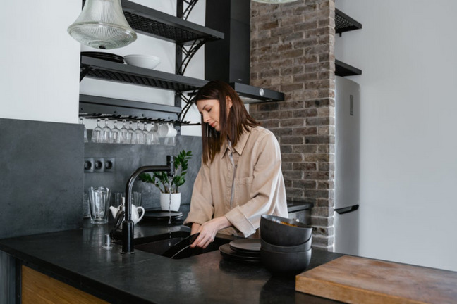 5 Perks of Using Porcelain Sinks in Your Kitchen