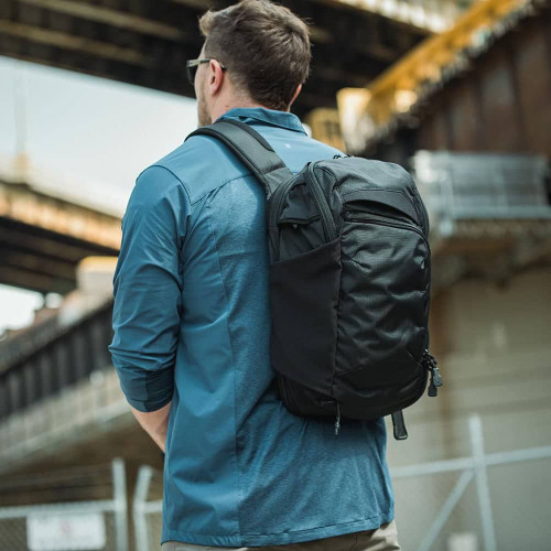 Vertx Gamut 18L Sling Pack