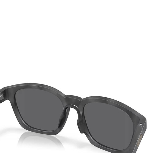 Oakley Shackle Sunglasses