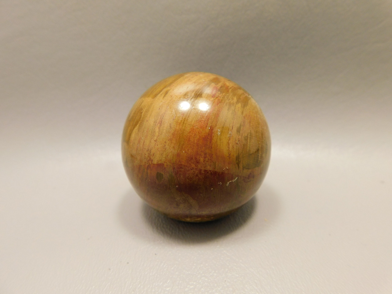 Petrified Wood Stone Sphere Chinchilla Red Queensland Australia 45 mm #O3