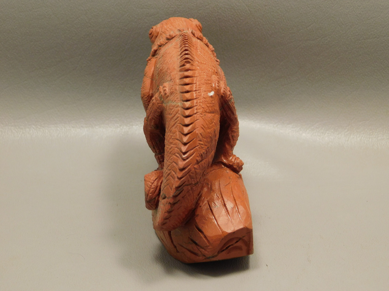 Lizard Figurine Red Jasper Collectible Chameleon Animal Carving #O209