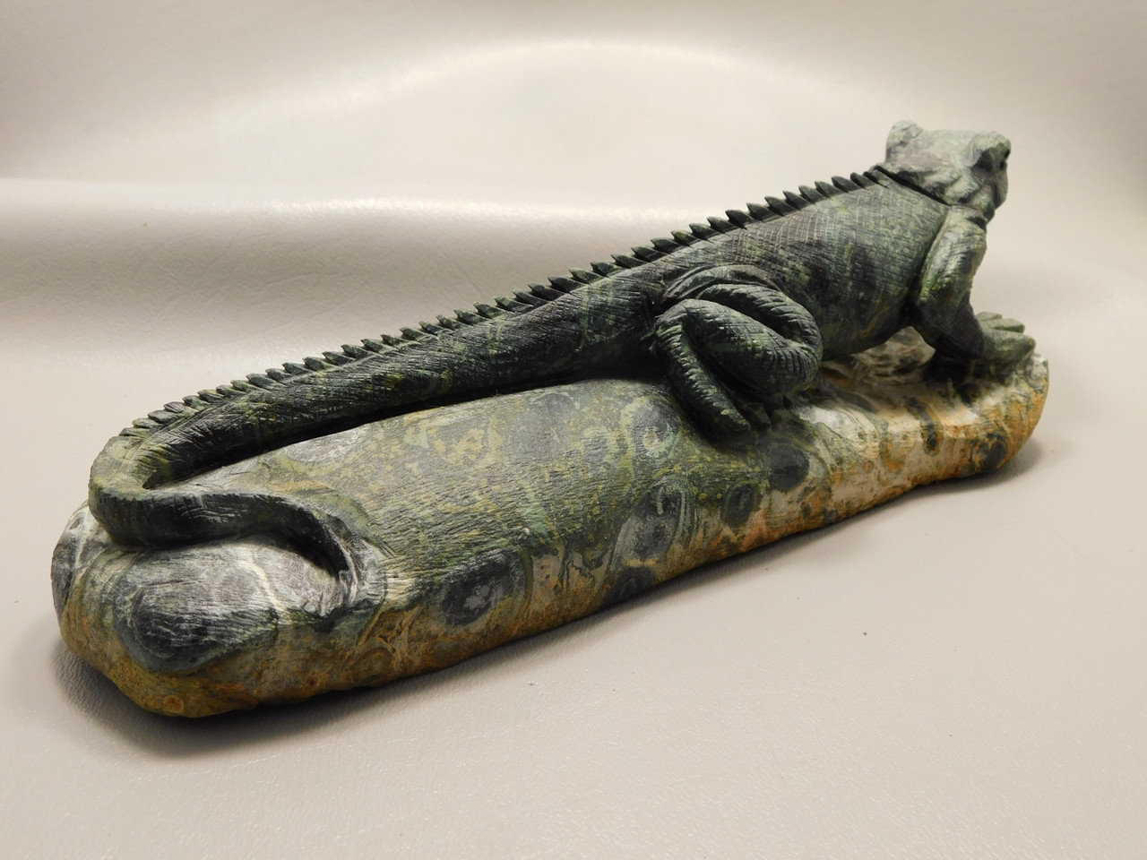 Iguana Lizard 9.5 inch Figurine Kabamba Jasper Animal Carving #O256