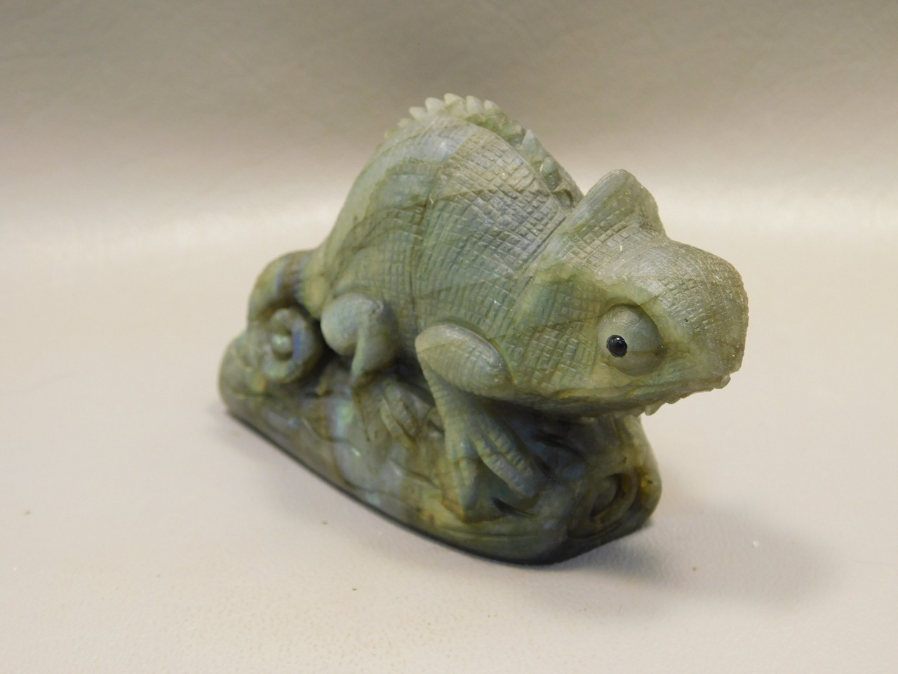 Chameleon Lizard Figurine Labradorite  Stone Animal Carving #O214