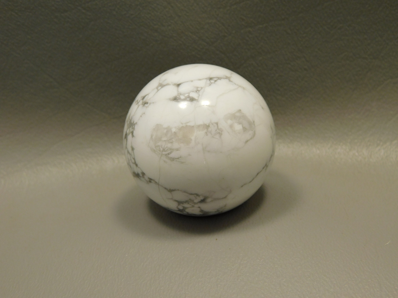 Howlite Sphere Stone Carving 1.5 inch  or 40 mm White Rock #O4