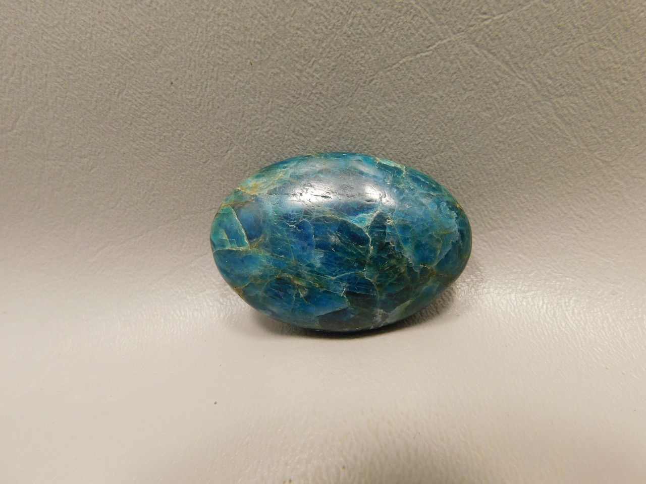 Apatite Palm Stone Healing Crystal Polished Rock 1.9 inch Blue #O5