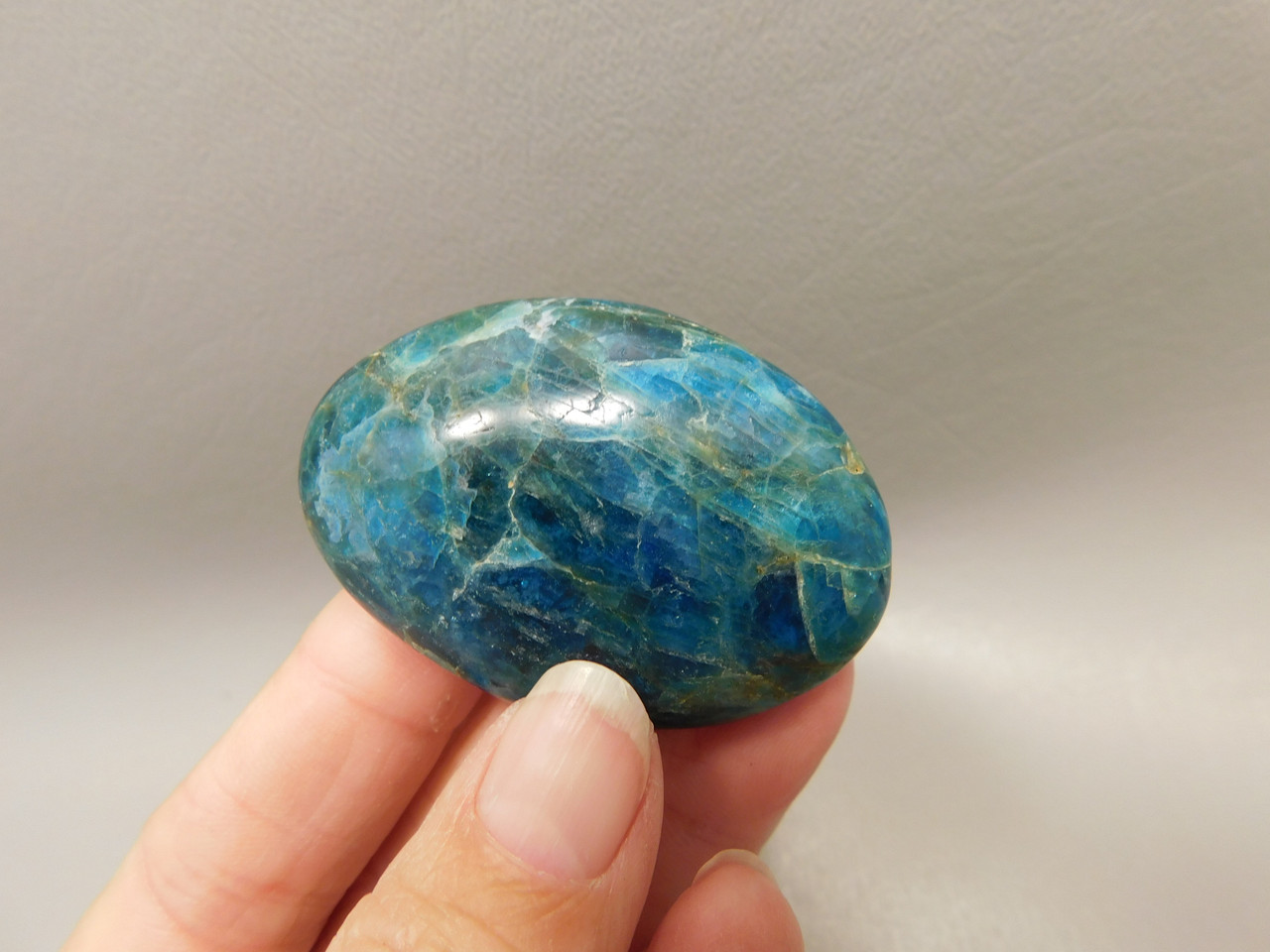 Apatite Palm Stone Healing Crystal Polished Rock 1.9 inch Blue #O5