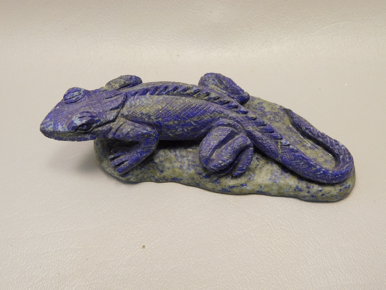 Lizard Figurine Blue Lapis Collectible Gemstone Animal Carving #O138