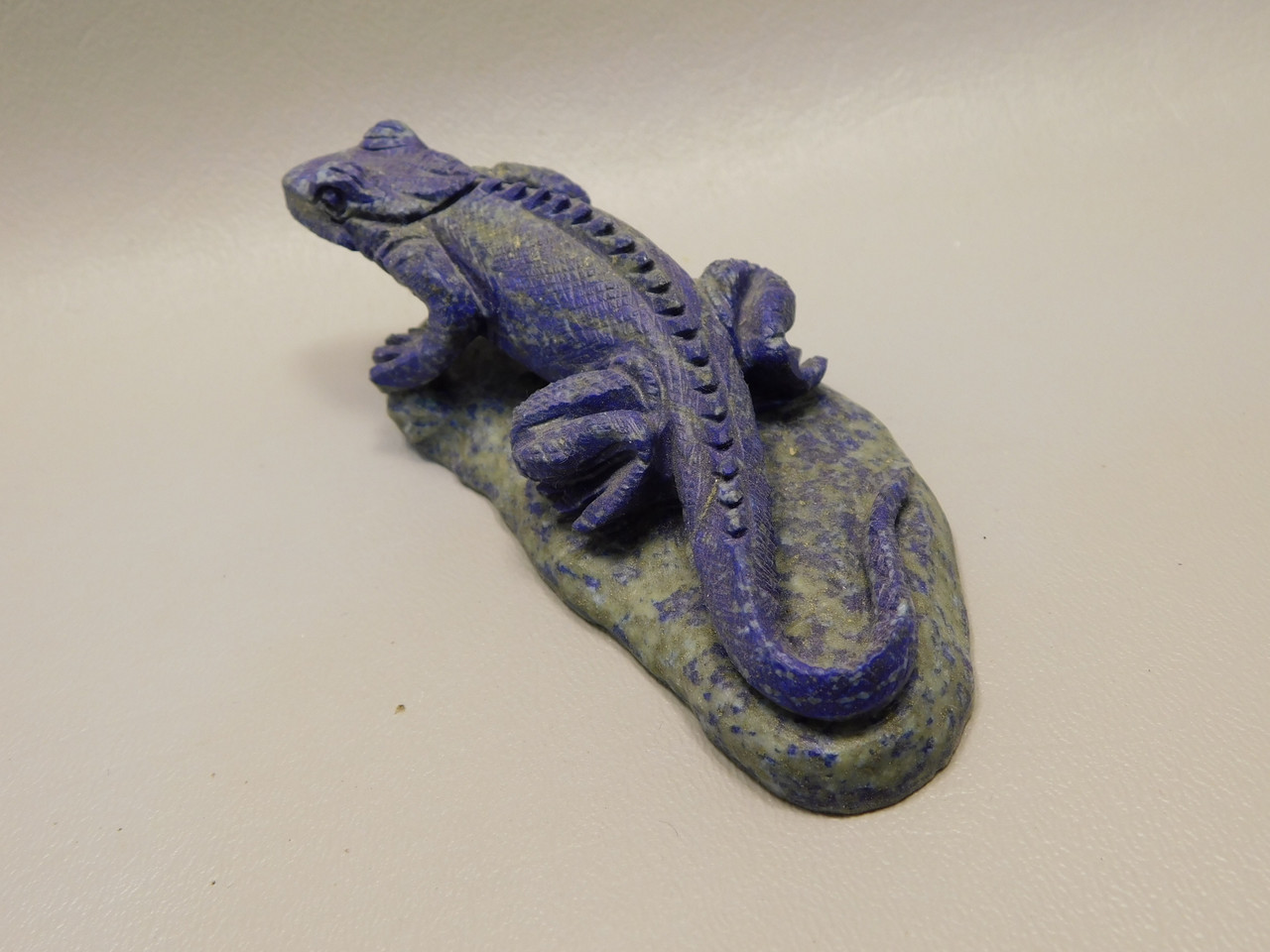 Lizard Figurine Blue Lapis Collectible Gemstone Animal Carving #O138