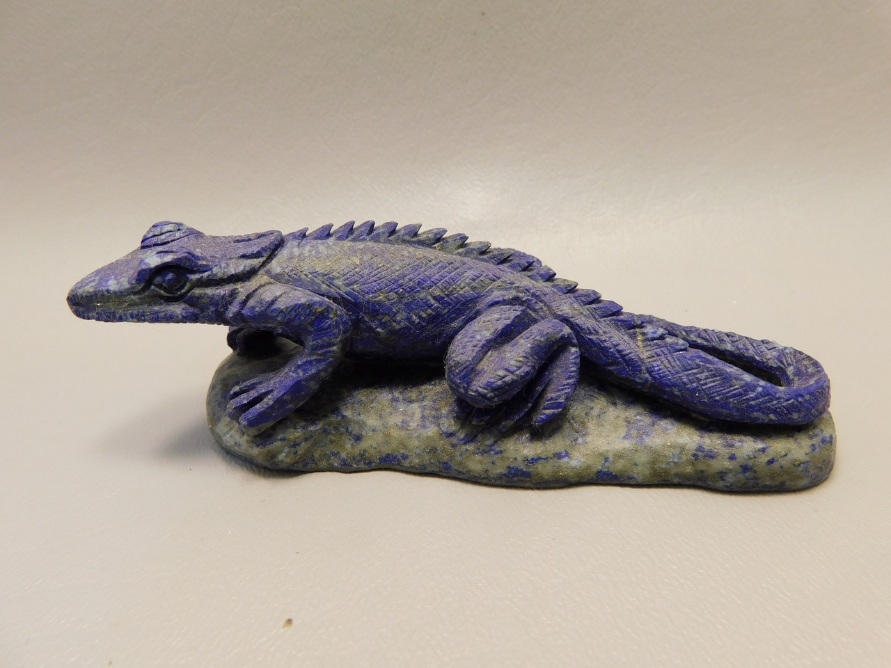 Lizard Figurine Blue Lapis Collectible Gemstone Animal Carving #O138