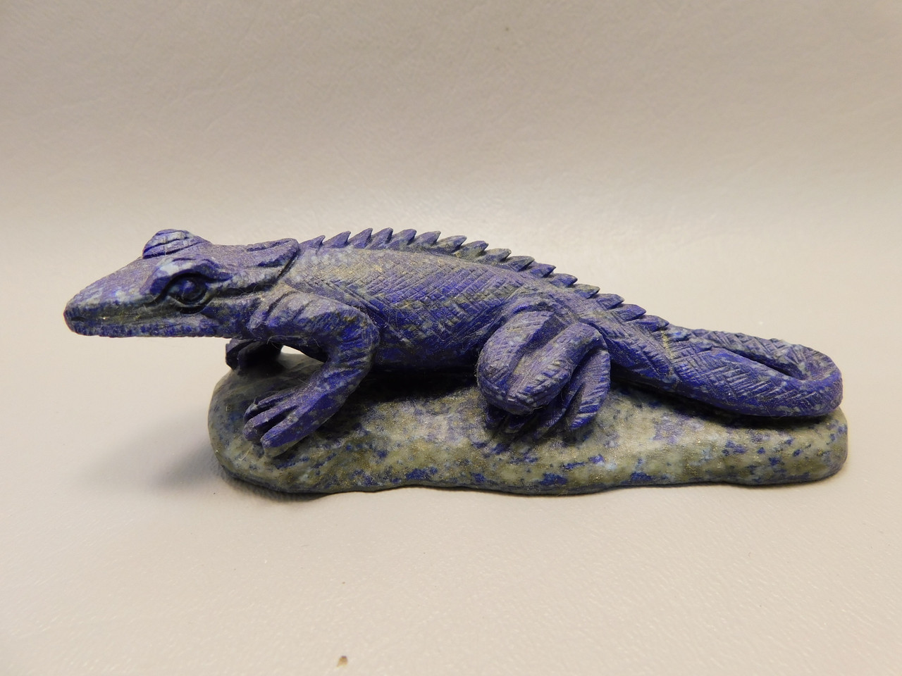 Lizard Figurine Blue Lapis Collectible Gemstone Animal Carving #O138