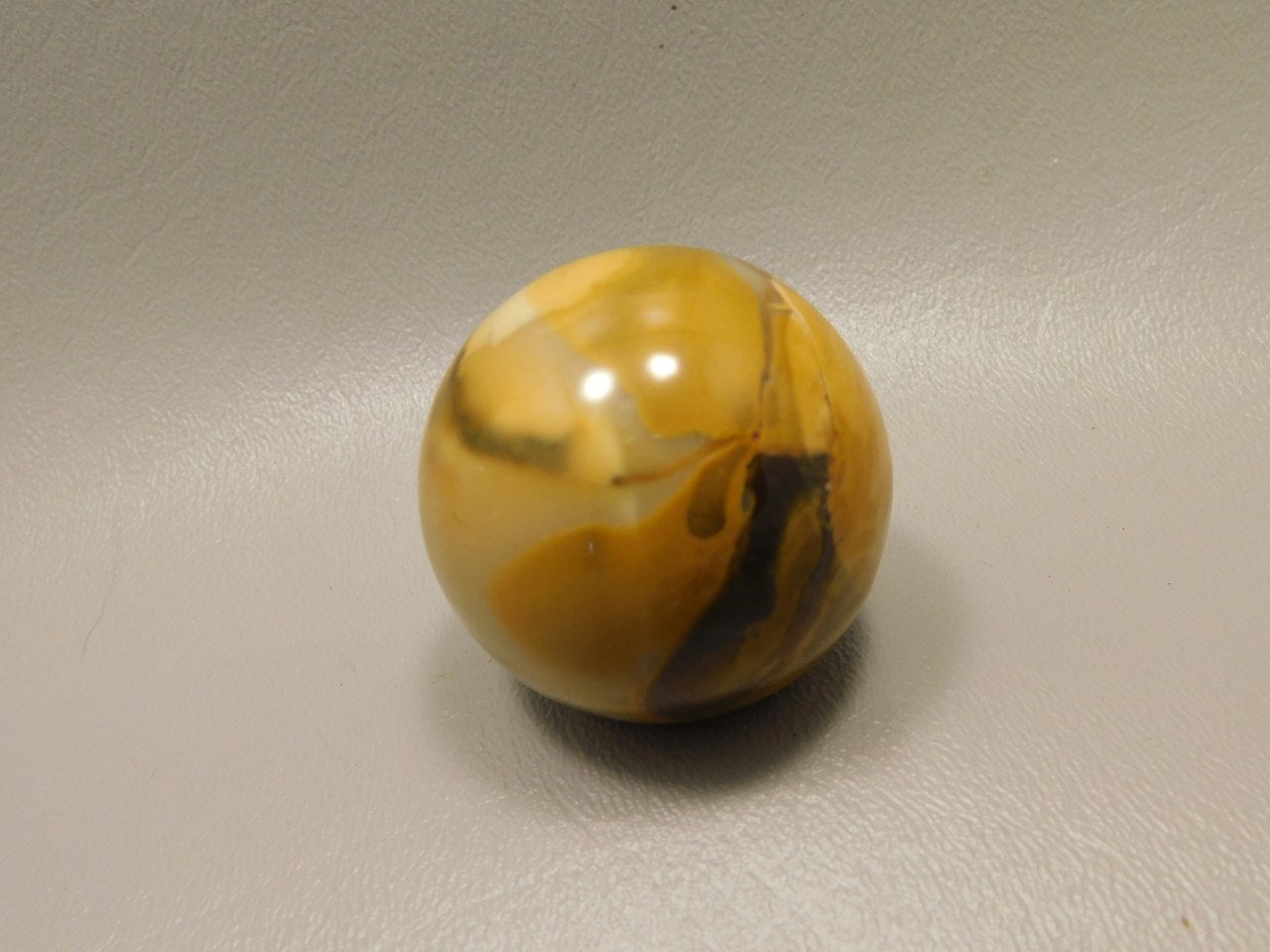 Mookaite Jasper 1.5 inch Sphere Shaped Stone Australia 40 mm #O5