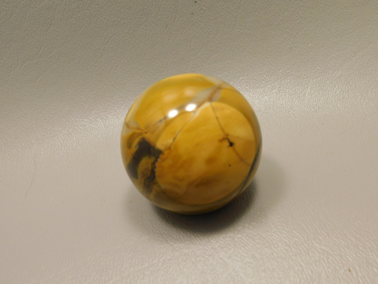 Mookaite Jasper 1.5 inch Sphere Shaped Stone Australia 40 mm #O5