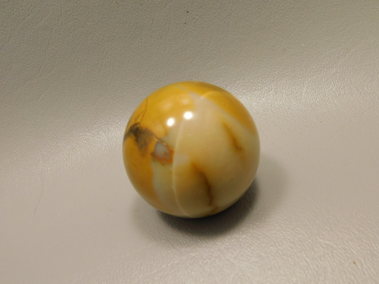 Mookaite Jasper 1.5 inch Sphere Shaped Stone Australia 40 mm #O5