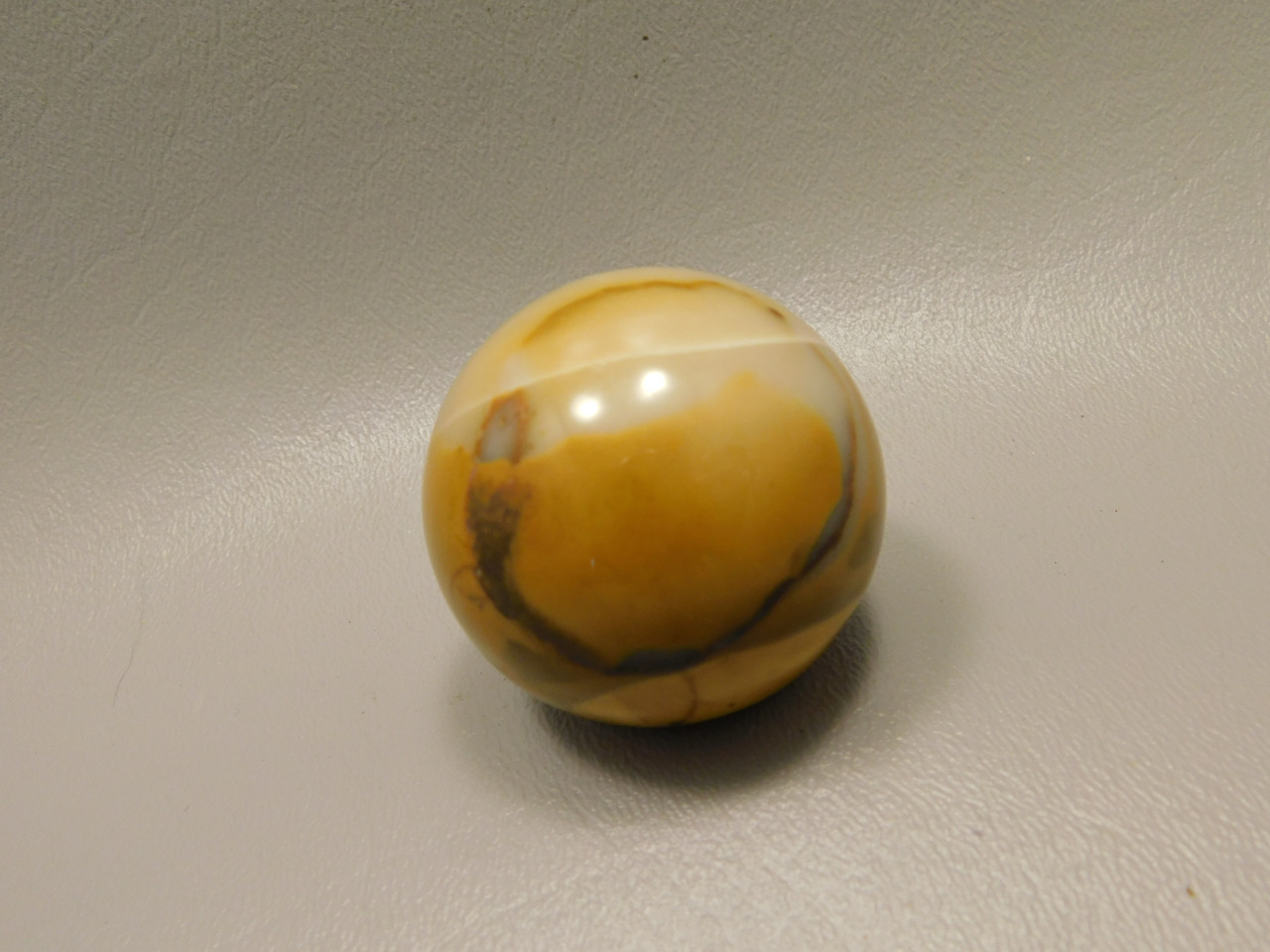 Mookaite Jasper 1.5 inch Sphere Shaped Stone Australia 40 mm #O5