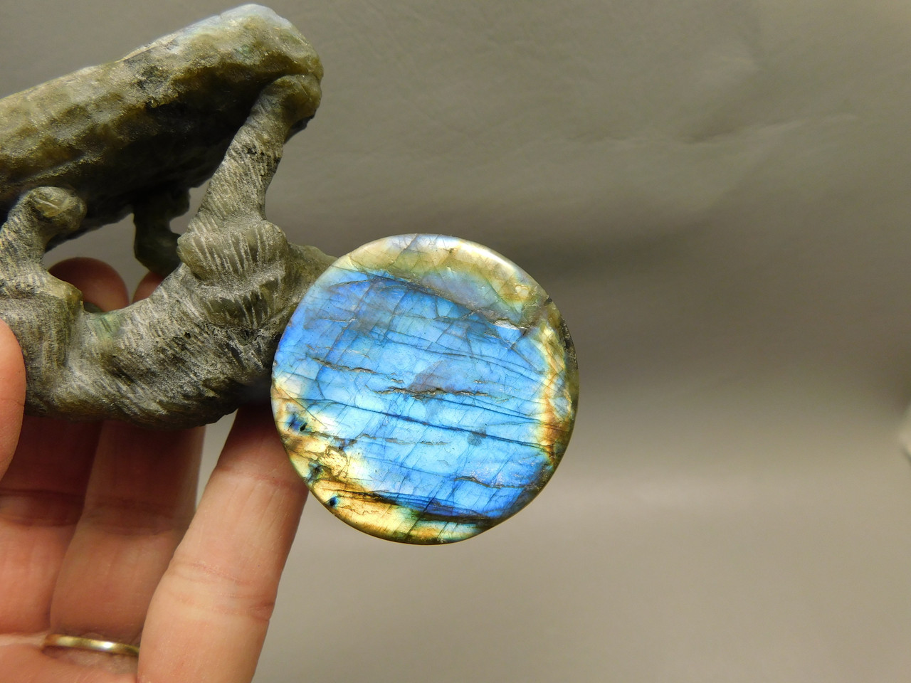 Howling Wolf Moon Figurine Labradorite 3.25 inch Coyote Carving #O01