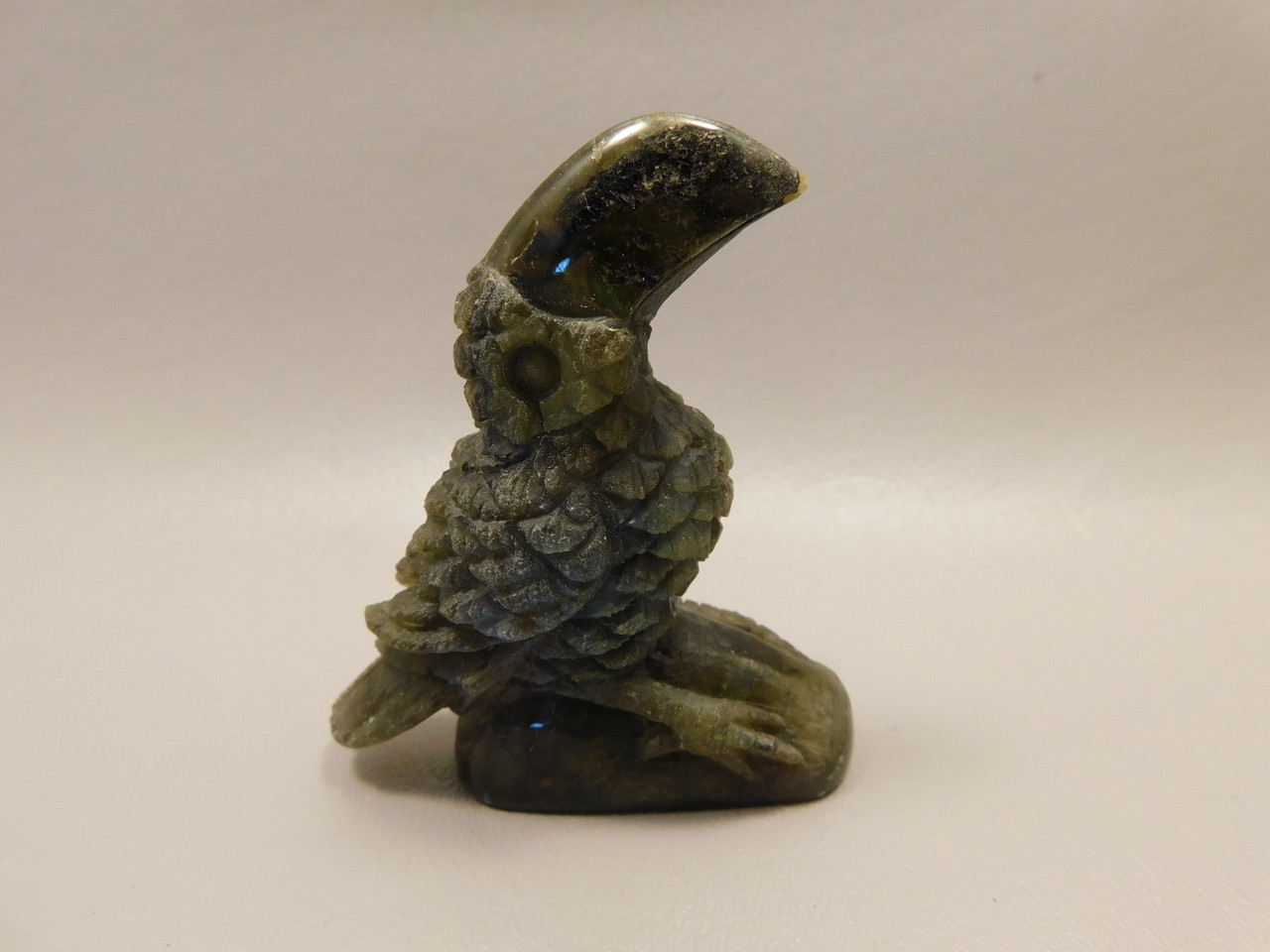 Toucan Bird Figurine Labradorite Rock Animal Carving Stone #O361