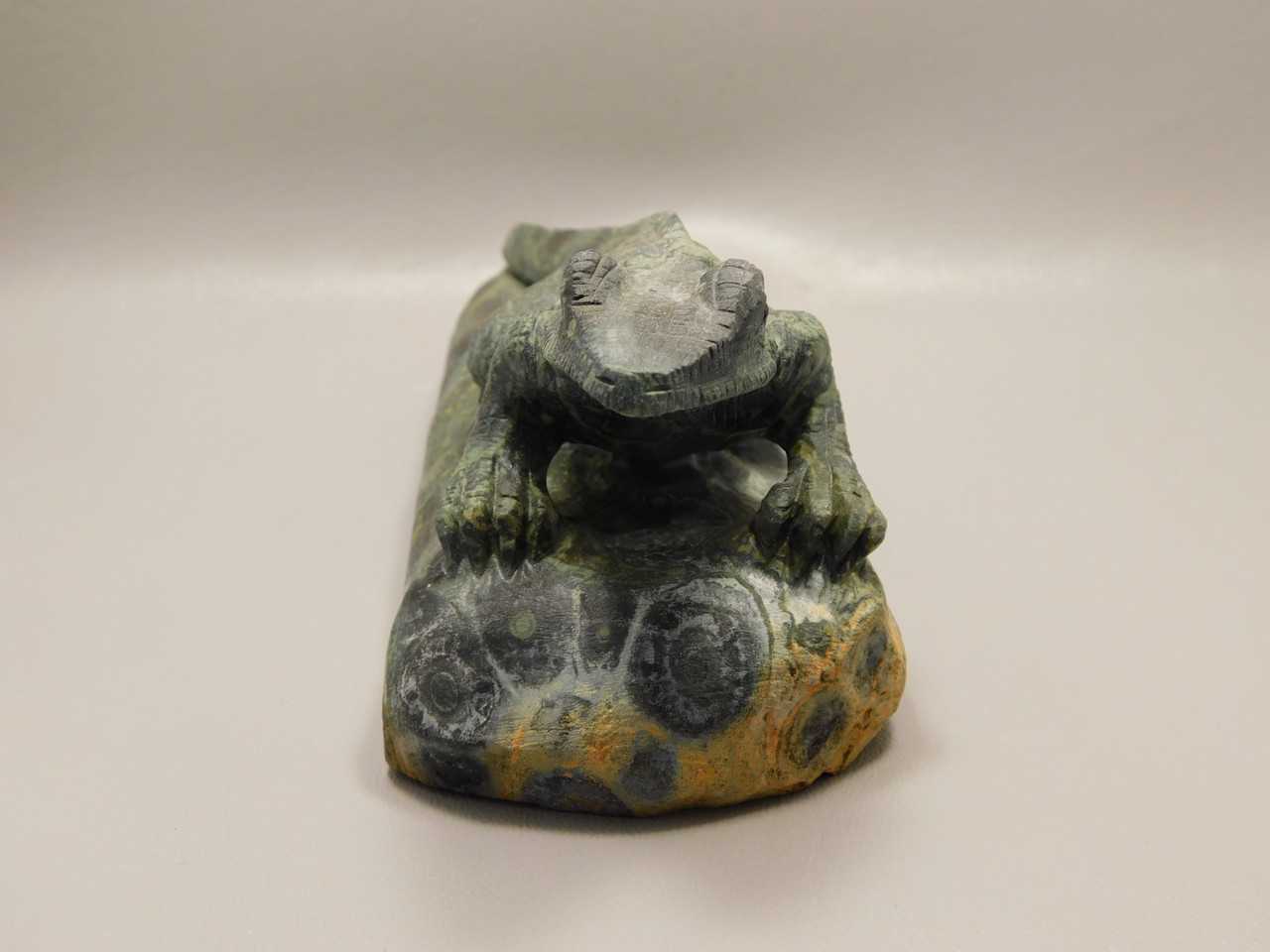 Iguana Lizard Figurine Kabamba Jasper Stone 8.5 inch Animal Carving #O82
