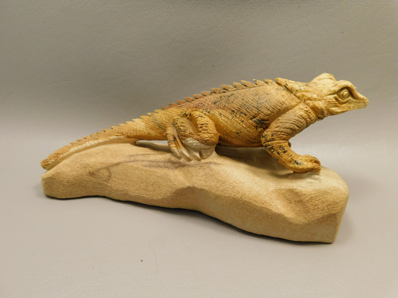 Lizard Iguana Kalahari Jasper Stone Animal Carving #O281