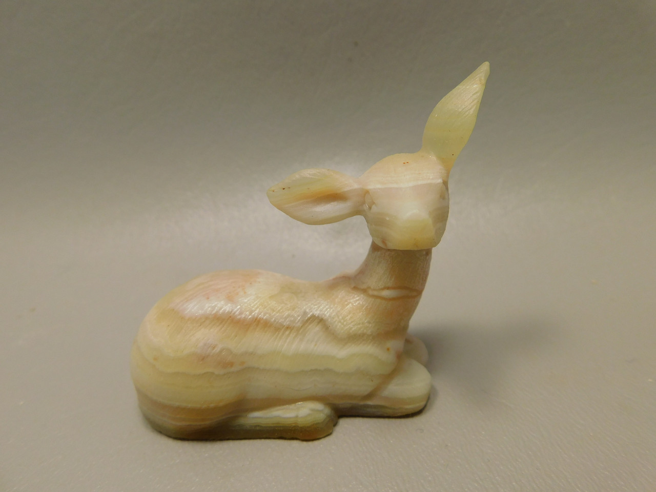 Deer Figurine Agate Gemstone Animal Carving #O170