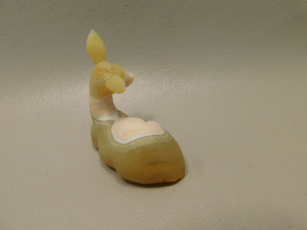 Deer Figurine Agate Gemstone Animal Carving #O1