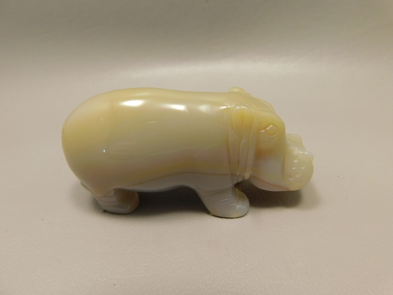 Hippopotamus Figurine Agate 3 inch Gemstone Animal Carving #O509