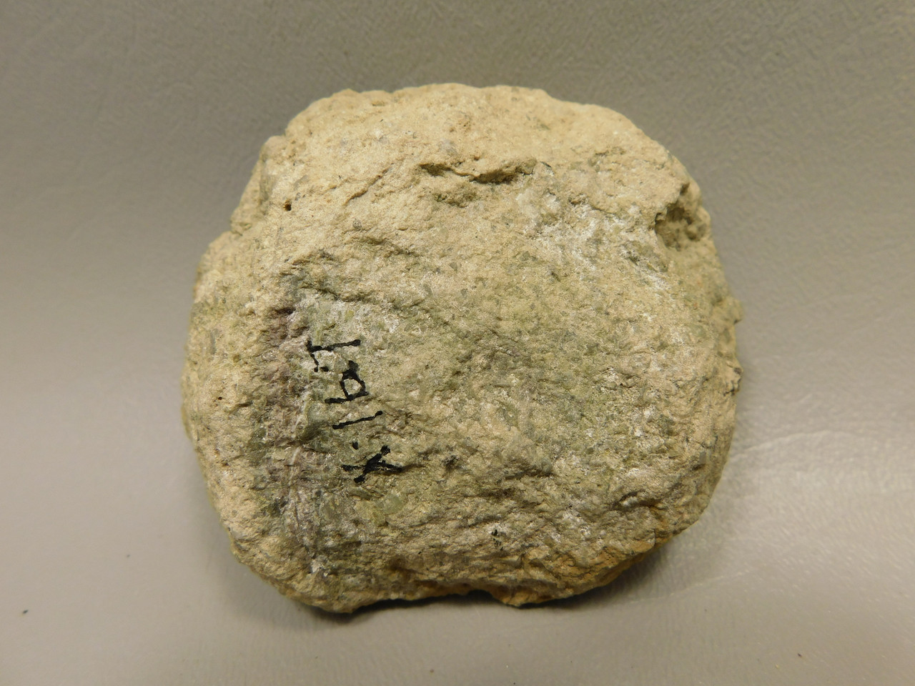 Dugway Thunderegg Polished Rock Geode Blue Agate #O26