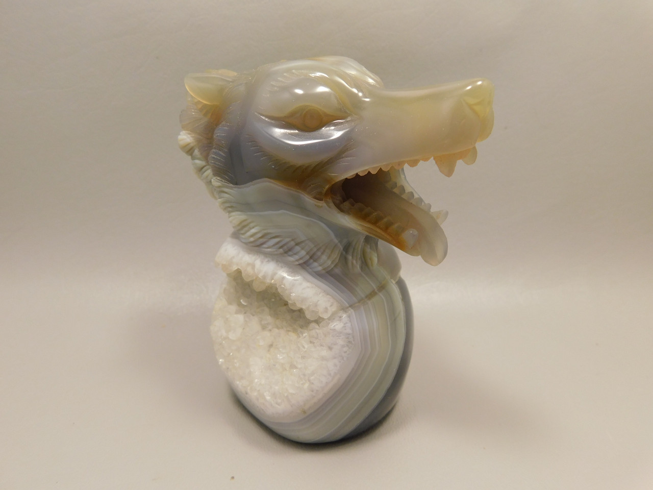 Gray Wold Figurine Druse Agate Gemstone Carving 4.2 inch #O80