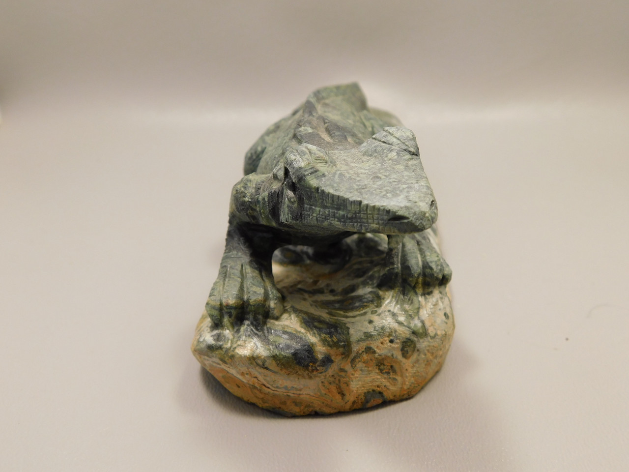 Iguana Lizard Figurine Kabamba Jasper Stone 9.25 inch Animal Carving #O256