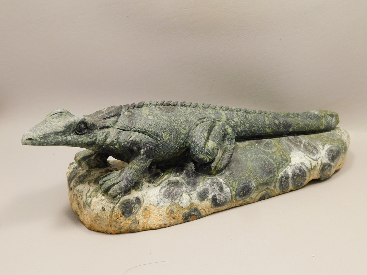 Iguana Lizard Figurine Kabamba Jasper Stone 9.25 inch Animal Carving #O256