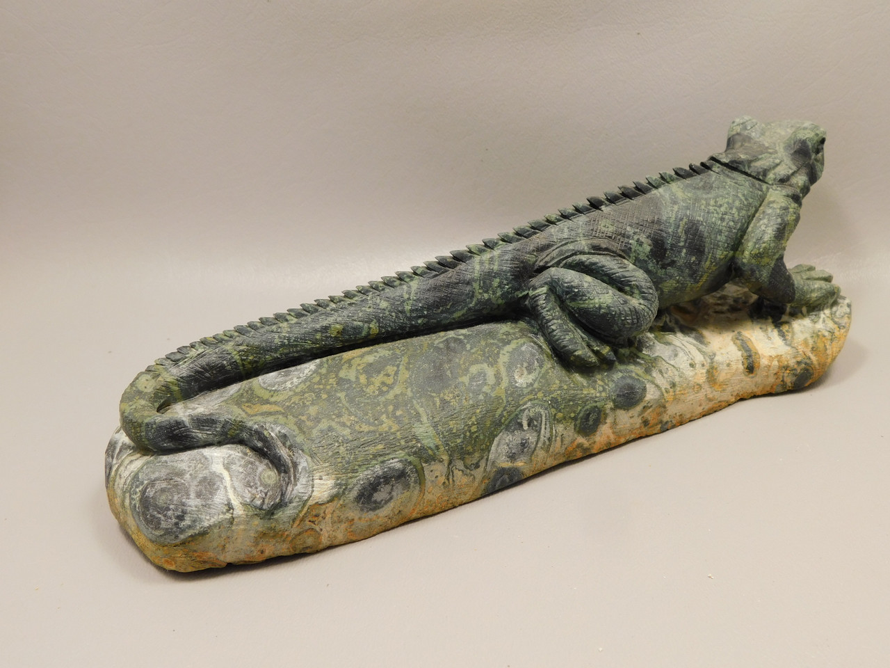 Iguana Lizard Figurine Kabamba Jasper Stone 9.25 inch Animal Carving #O256
