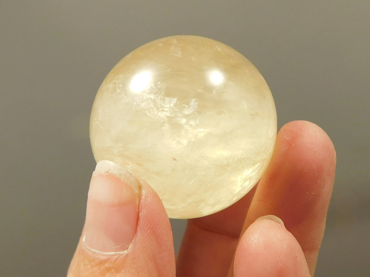 Honey Calcite Stone 1.4 inch Sphere Rock 35 mm Crystal Ball #O19